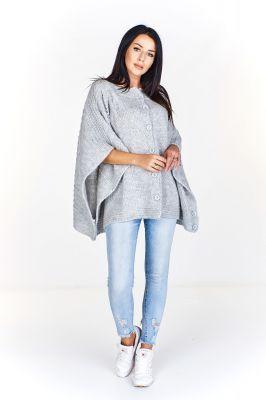 Oversiz\'ovy sweter a\'la ponczo