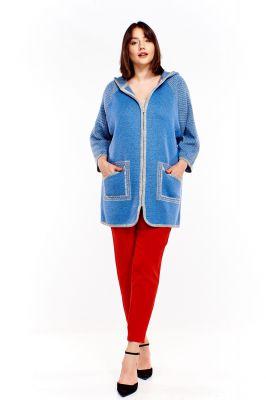 Sweter z kapturem
