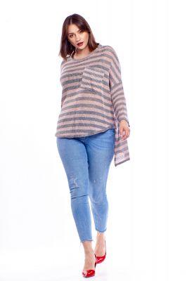 Oversiz\'owy sweter w poziome paski